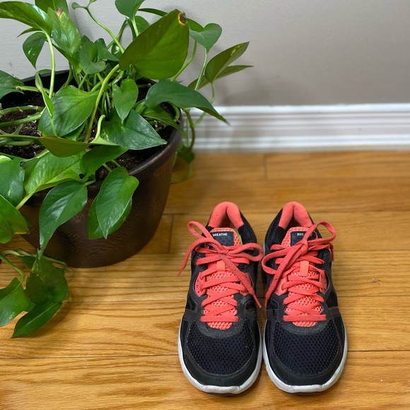 NIKE AIR PEGASUS BLK/PK - Picture 2 of 4